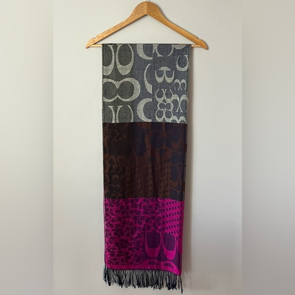 Coach Multi Colour C Logo Patchwork Pashmina Scarf / Shawl 🧣 - Picture 14 of 14